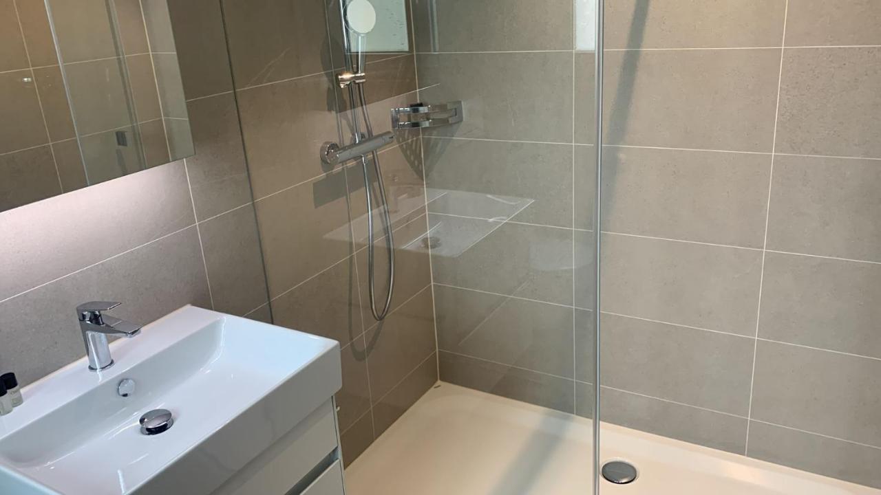 Swiss Star Zurich Oerlikon - Self Check-In Appartement Buitenkant foto